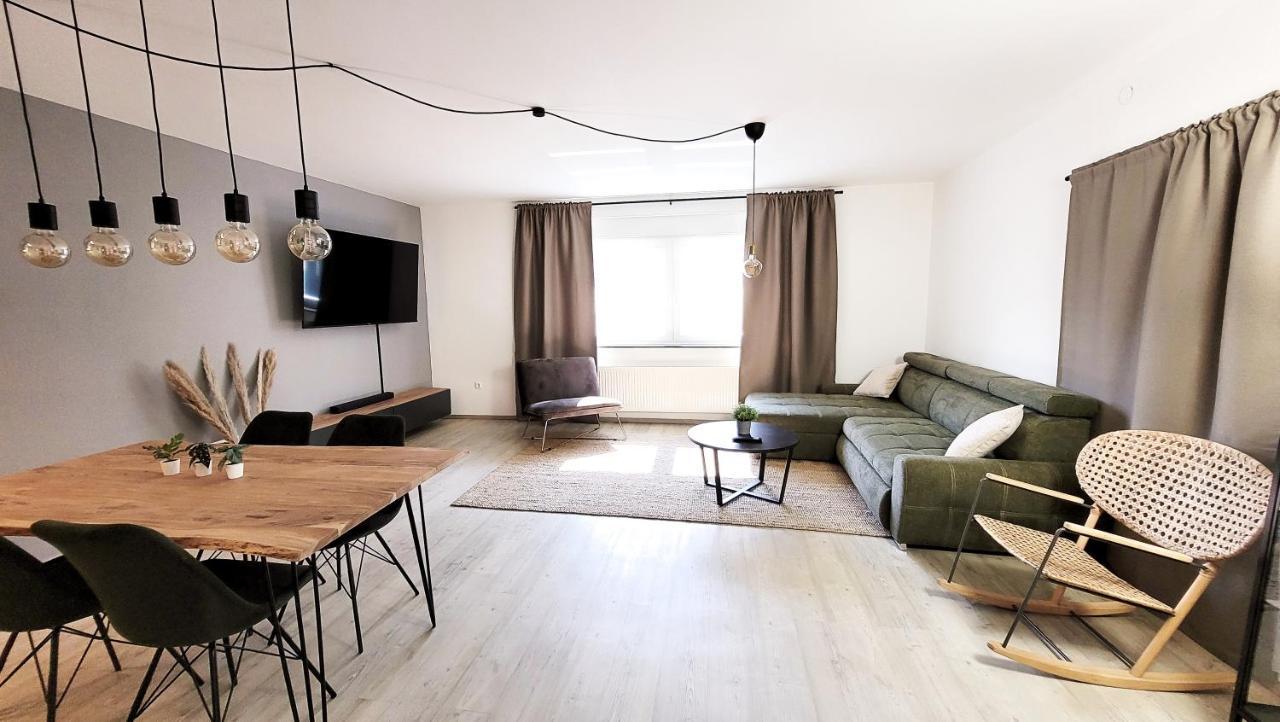 Business & Family - Zentral, 24H Check-In, Xxl Tv Apartment ซีกบวร์ก ภายนอก รูปภาพ